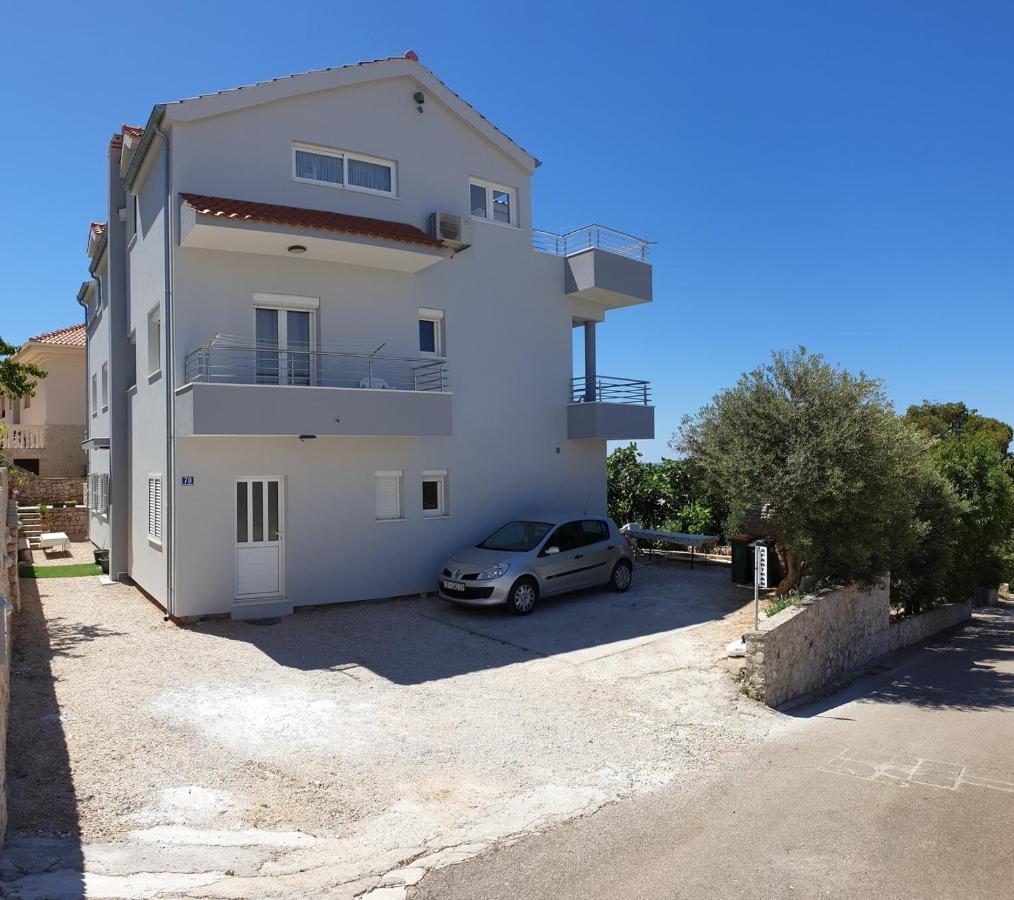 Apartments With A Parking Space Bilo, Primosten - 12870 Luaran gambar