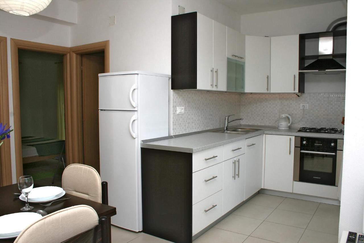 Apartments With A Parking Space Bilo, Primosten - 12870 Luaran gambar